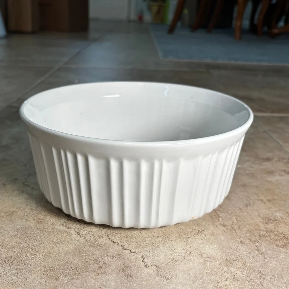 Set CorningWare French White 2.5 & 1.5 Qt Stoneware Round Casserole Dishes